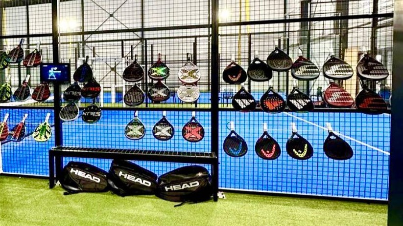 Idées cadeaux Padel : raquettes et équipements à offrir pour Noël 2025