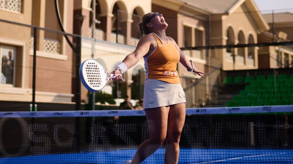Aranza Osoro : différences entre le padel masculin et féminin expliquées